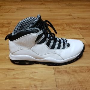 Air Jordan Retro 10 - Black & White Art# 310805-103